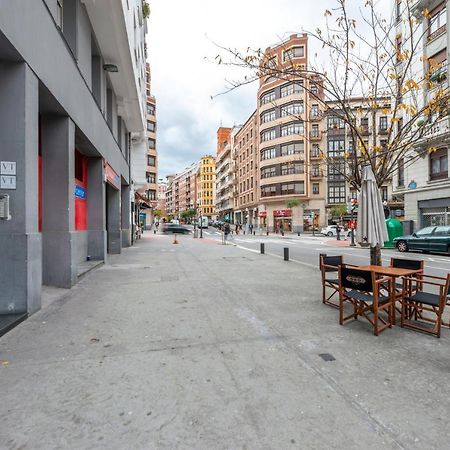 Alhondiga By Staynnapartments Bilbao Esterno foto